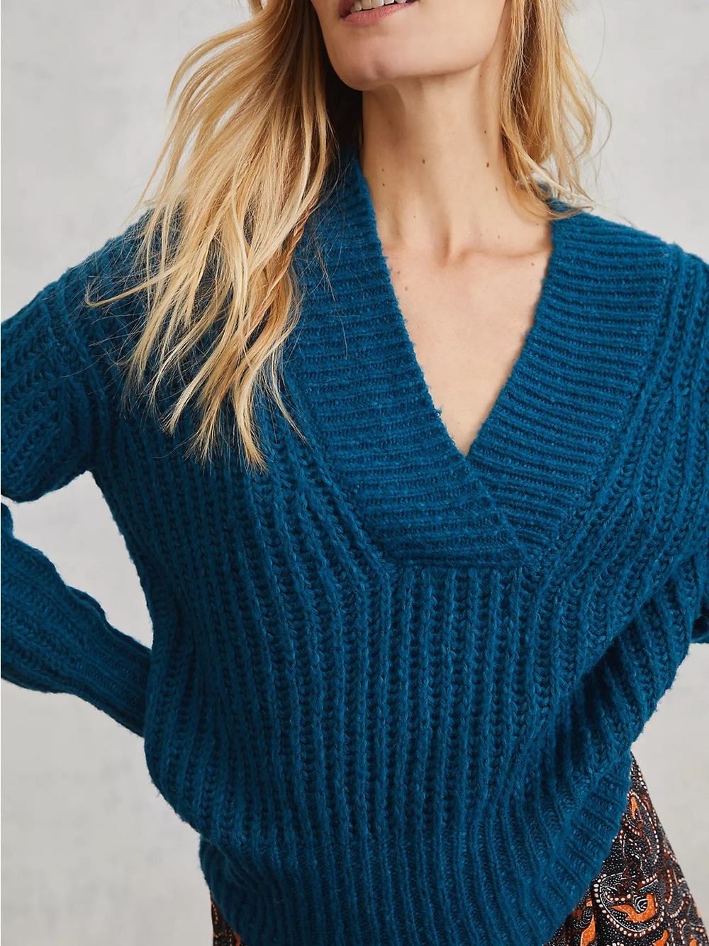 Pilcro | Anthropologie | V-Neck Chunky Knit Oversized Wool Blend Sweater | Sz S